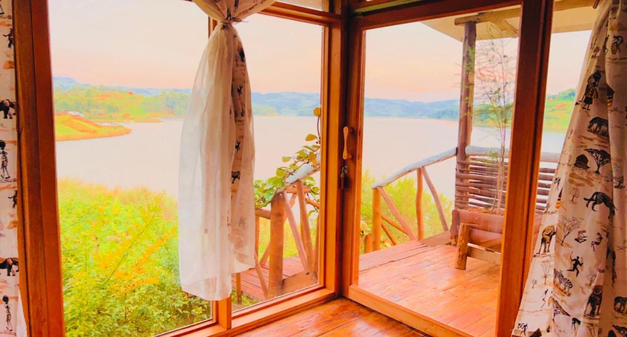 Lake Bunyonyi Rock Resort Kabale Extérieur photo
