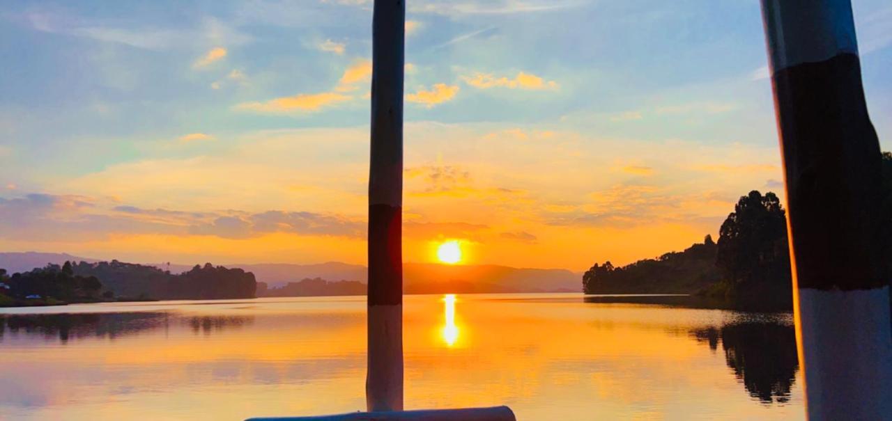 Lake Bunyonyi Rock Resort Kabale Extérieur photo
